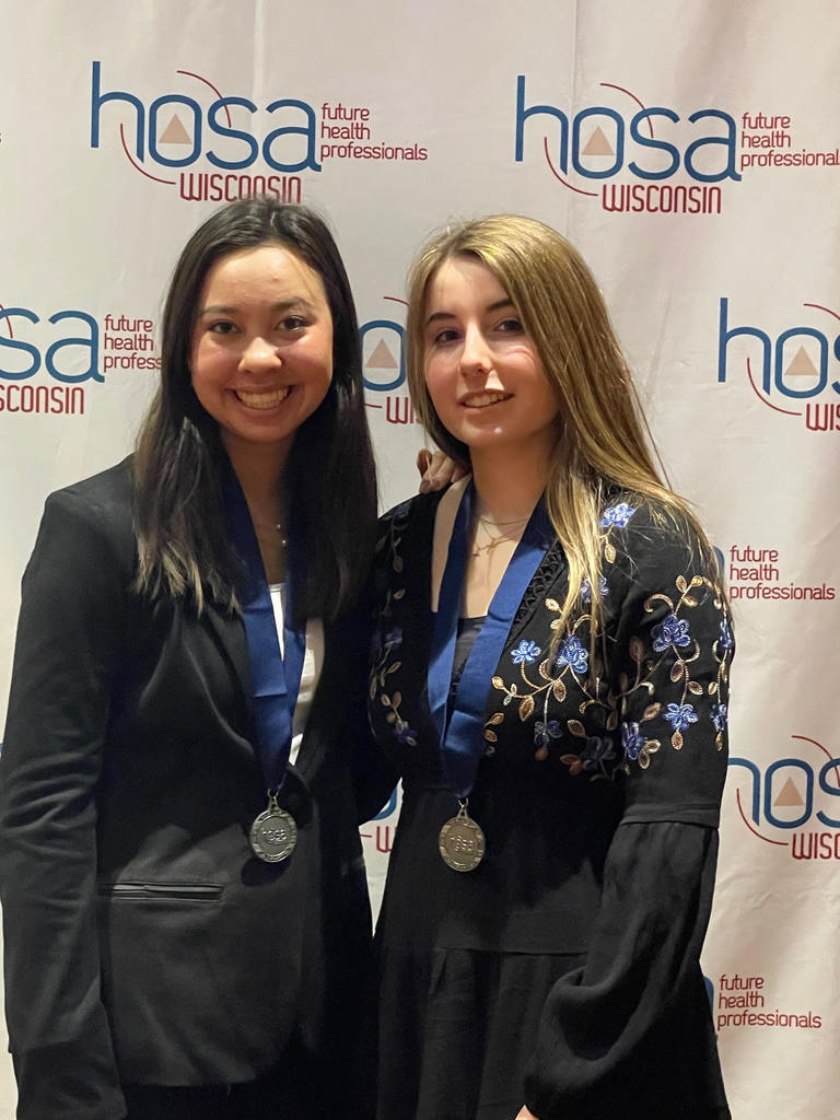 HOSA students with medals