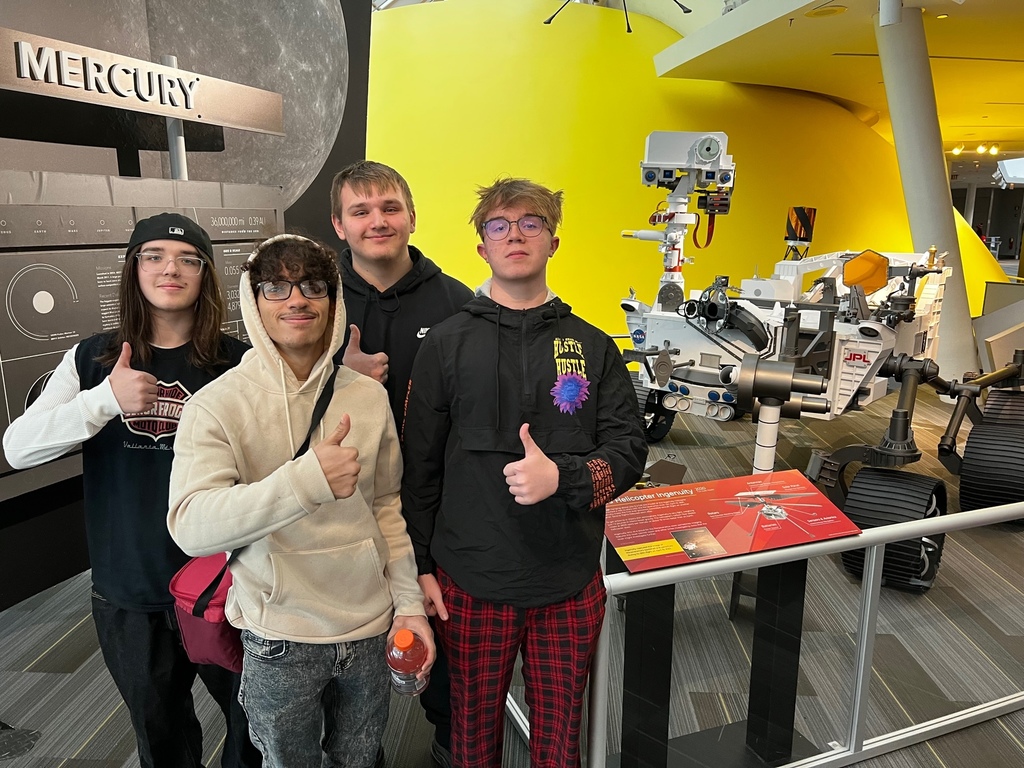 students visit Alder Planetarium